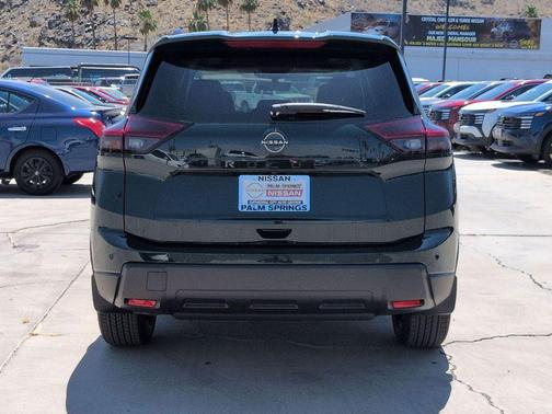 Obsidian Green 2026 Nissan Rogue Dark Armor