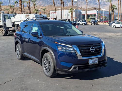 2025 Nissan Pathfinder SV FWD