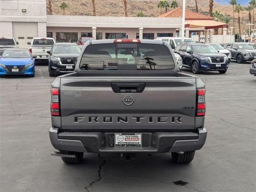 2026 Nissan Frontier SV