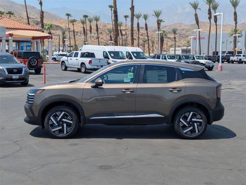 2025 Nissan Kicks SV