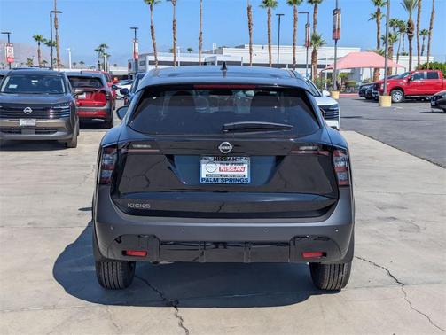 2025 Nissan Kicks SV