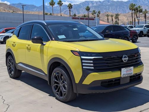 2025 Nissan Kicks SR