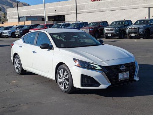 2025 Nissan Altima S FWD