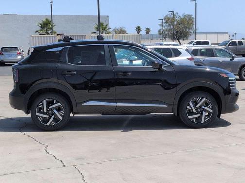 Super Black 2026 Nissan Kicks SV