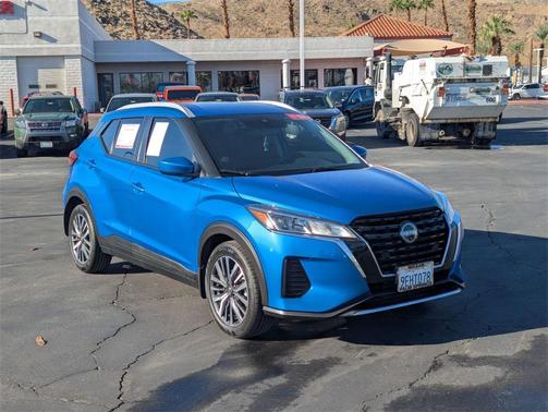 2023 Nissan Kicks SV