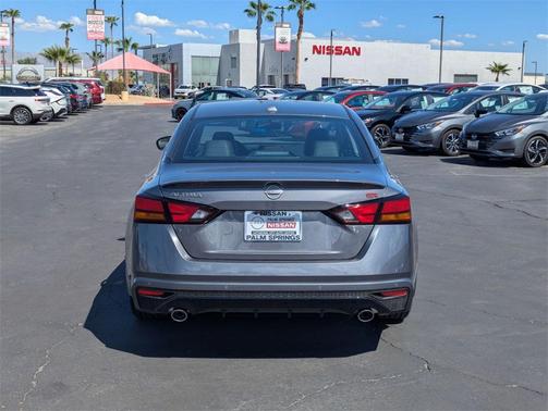 2025 Nissan Altima SR FWD