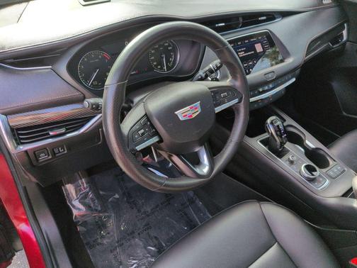 2023 Cadillac XT4 Sport