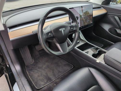 Black 2018 Tesla Model 3 Standard