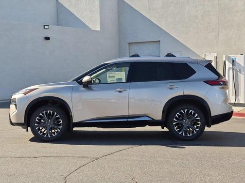 Champagne Silver Metallic 2026 Nissan Rogue Platinum