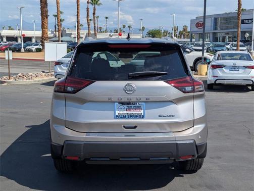 2025 Nissan Rogue SL