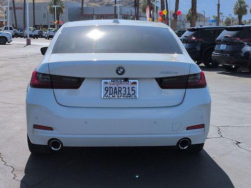 Alpine White 2023 BMW 330e 330e iPerformance