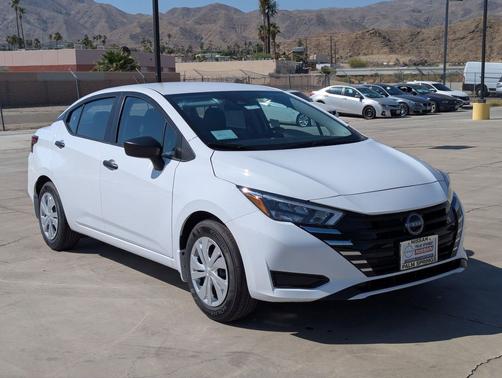 2025 Nissan Versa 1.6 S