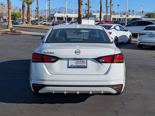 2025 Nissan Altima S FWD