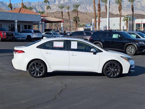 2023 Toyota Corolla Hybrid SE