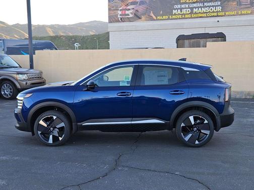 Deep Blue Pearl 2026 Nissan Kicks SR