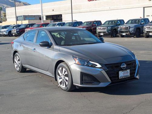 2025 Nissan Altima S FWD