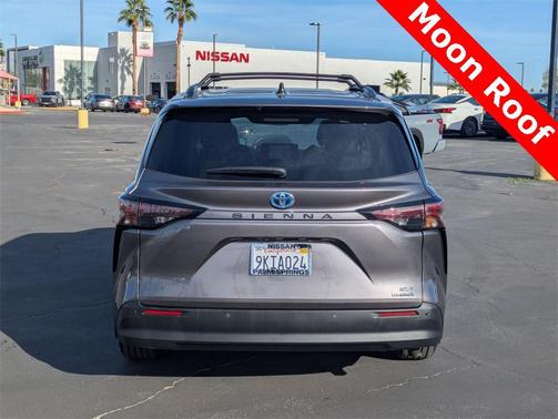 2024 Toyota Sienna XLE