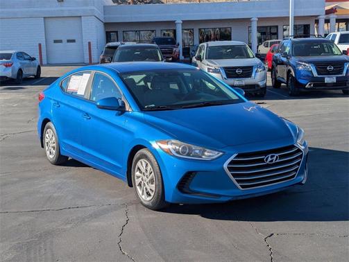 2018 Hyundai ELANTRA SE