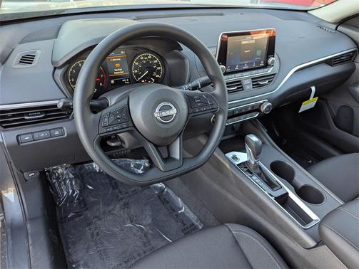 2025 Nissan Altima S FWD