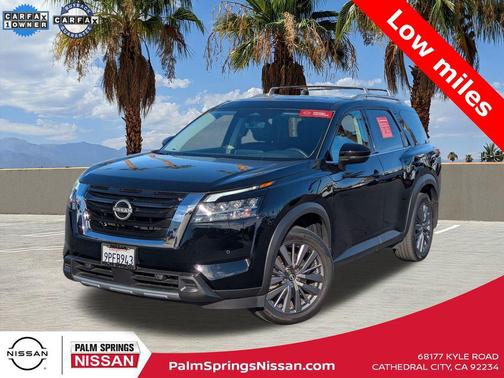 2024 Nissan Pathfinder SL FWD