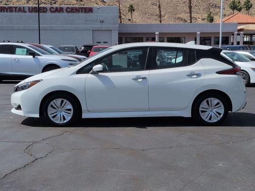 Glacier White 2020 Nissan Leaf S 40 kWh