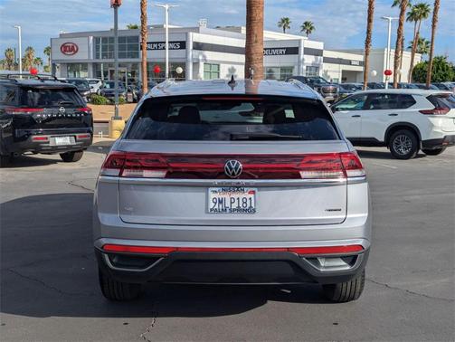 2024 Volkswagen Atlas Cross Sport 2.0T SE