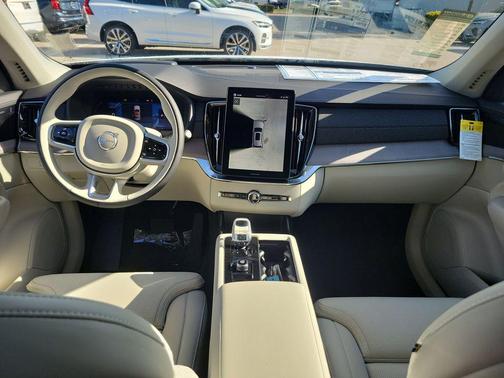 Crystal White Pearl 2026 Volvo XC90 Ultra Dark Theme, B6 AWD Gas (mild hybrid), Gasoline, 6 Seats