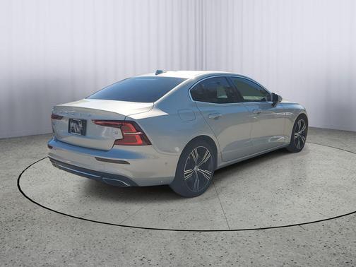 2020 Volvo S60 T5