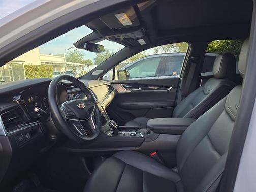 2025 Cadillac XT5 Premium Luxury