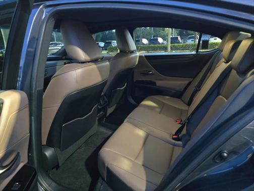 2023 Lexus ES 350 Premium