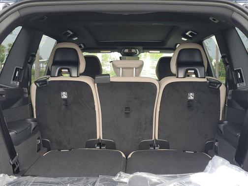 Denim Blue Metallic 2026 Volvo XC90 Plus, B6 AWD Gas (mild hybrid), Gasoline, Bright, 7 Seats