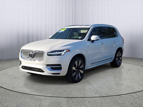 2023 Volvo XC90 Recharge Plug-In Hybrid T8 Ultimate 6-Seater