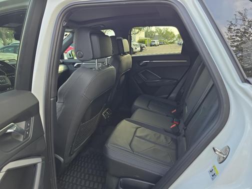 2022 Audi Q3 45 S line Premium Plus