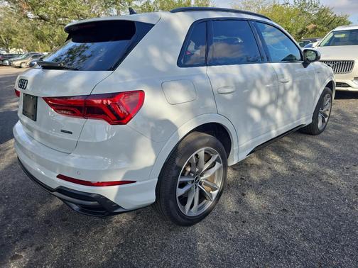 2022 Audi Q3 45 S line Premium Plus