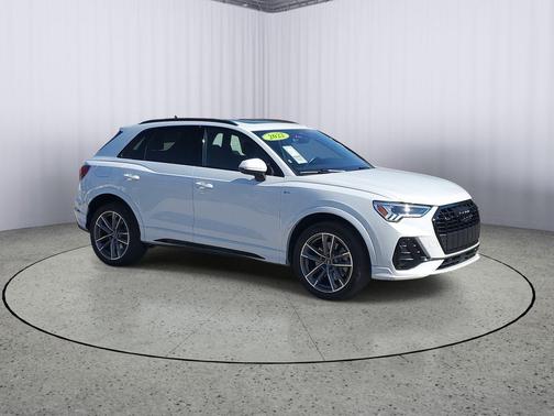 2022 Audi Q3 45 S line Premium Plus
