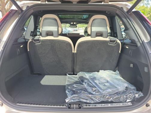 Bright Dusk Metallic 2026 Volvo XC90 Plus, B5 AWD Gas (mild hybrid), Gasoline, Bright, 7 Seats