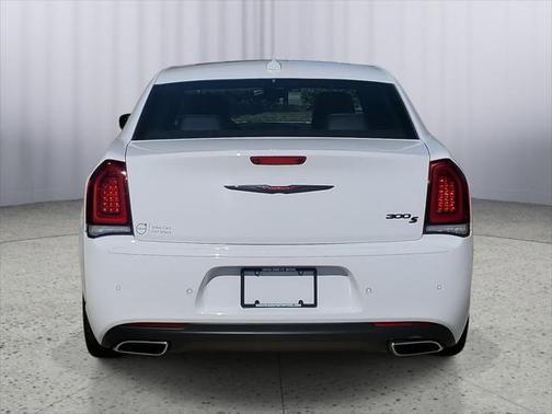 2023 Chrysler 300 S