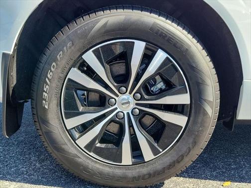 2025 Volvo XC60 B5 Core