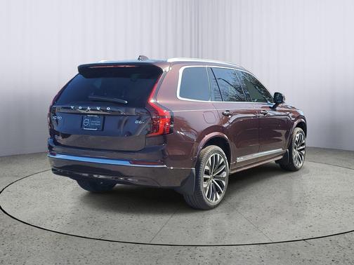 2026 Volvo XC90 Plus, B6 AWD Gas (mild hybrid), Gasoline, Bright, 6 Seats