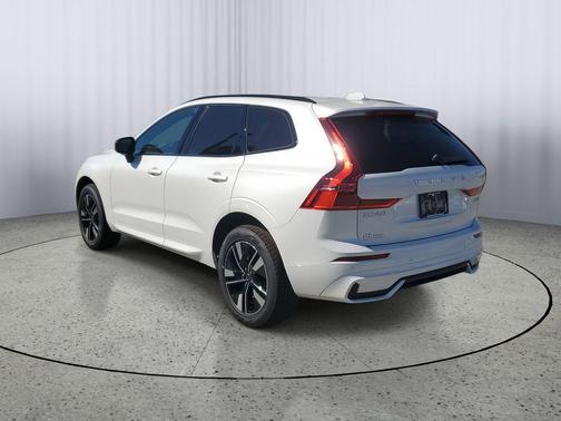 2026 Volvo XC60 B5 Core