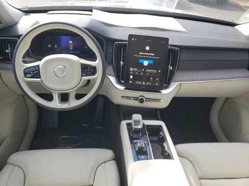 2026 Volvo XC90 Ultra, B6 AWD Gas (mild hybrid), Gasoline, Bright, 7 Seats