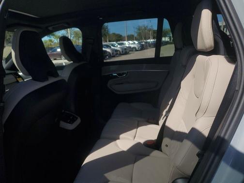 2026 Volvo XC90 Plus, B6 AWD Gas (mild hybrid), Gasoline, Bright, 7 Seats