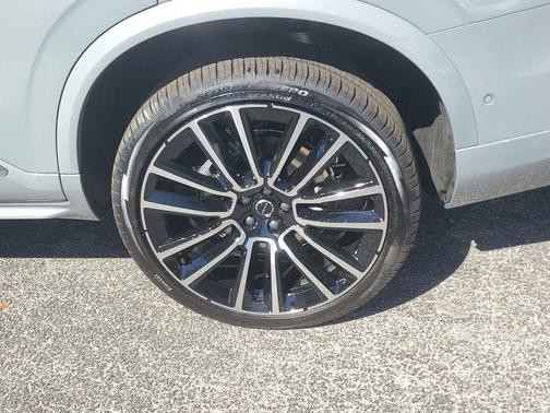 2026 Volvo XC90 Plus, B6 AWD Gas (mild hybrid), Gasoline, Bright, 7 Seats