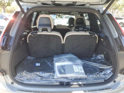 2026 Volvo XC90 Plus, B6 AWD Gas (mild hybrid), Gasoline, Bright, 7 Seats