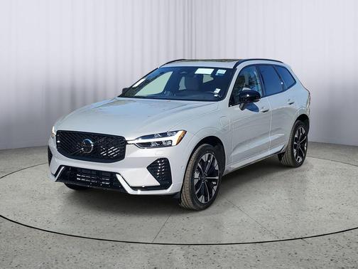 2026 Volvo XC60 Plug-In Hybrid T8 Plus