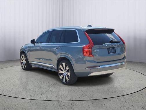 2022 Volvo XC90 T6 Inscription