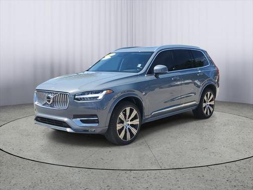 2022 Volvo XC90 T6 Inscription