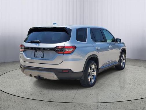 2023 Honda Pilot 2WD EX-L 8 Passenger