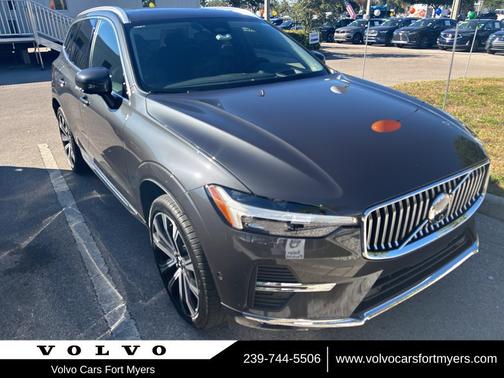 2023 Volvo XC60 B5 Ultimate Bright Theme