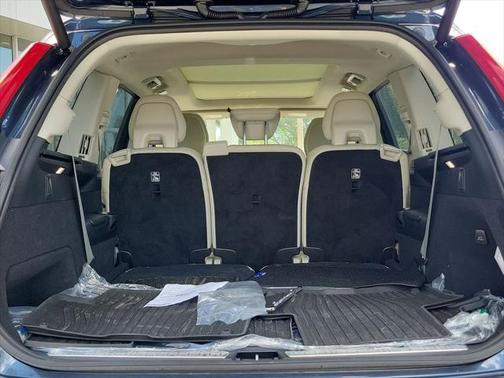 2025 Volvo XC90 B6 Plus 7-Seater